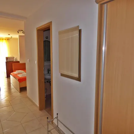 Ruza Apartamento Baška Voda