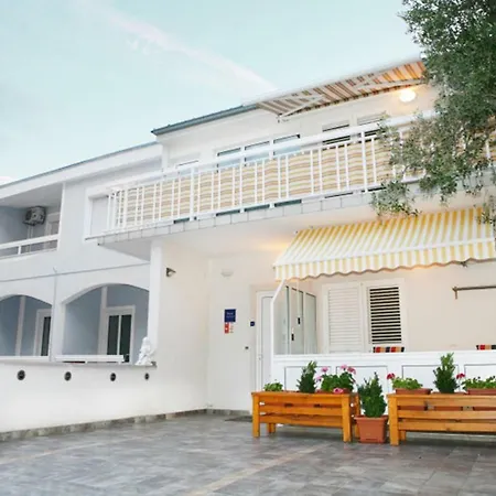 Apartamento Ruza *