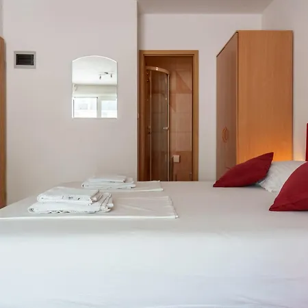 Apartamento Apartments Ruza