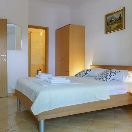 Apartments Ruza Baška Voda