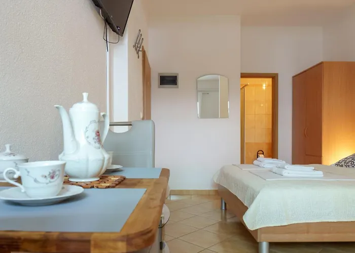 Apartments Ruza * Baška Voda